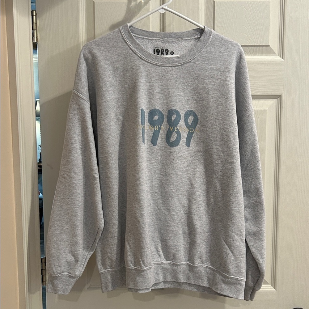 Taylor Swift Black and Gray UFO Graphic Crewneck Sweater. Eras Tour 2 shirts - Picture 2 of 7